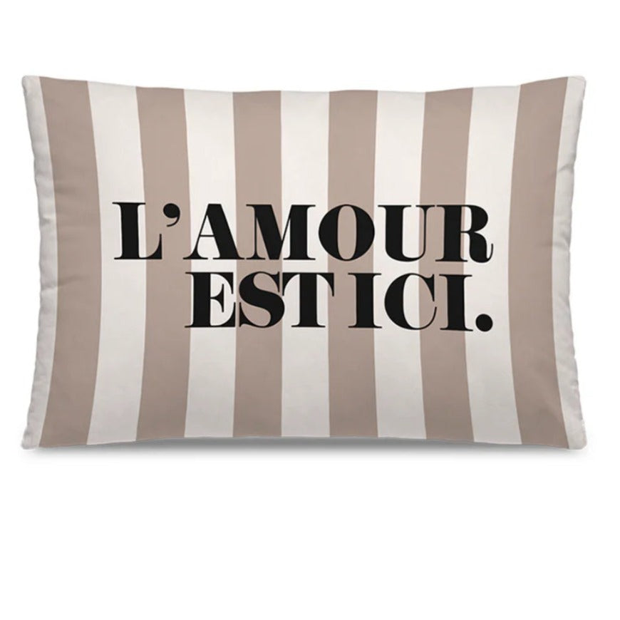 Coussin extérieur l’amour est ici 40x 60cm