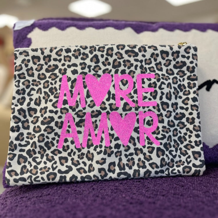 Pochette léopard More Amor