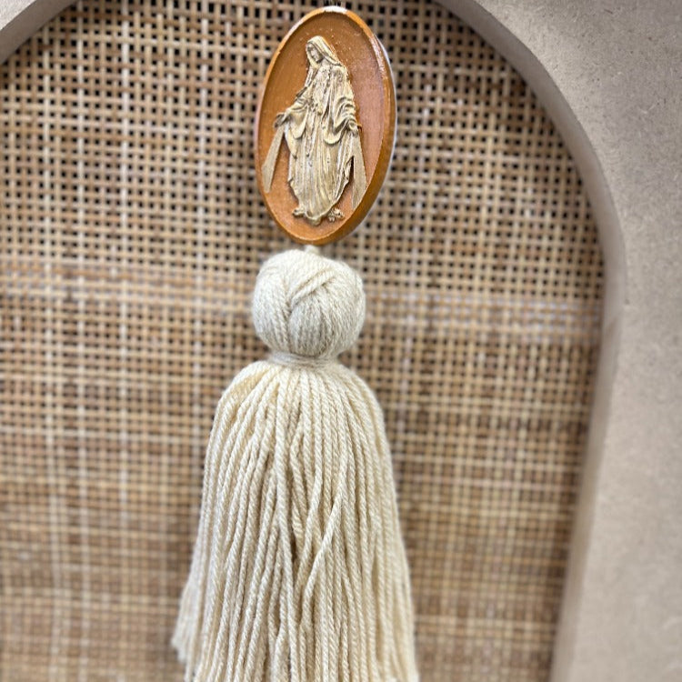 Pompon médaillon vierge