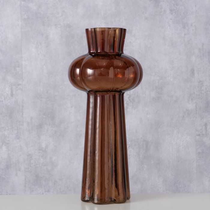 Vase haut brun clair