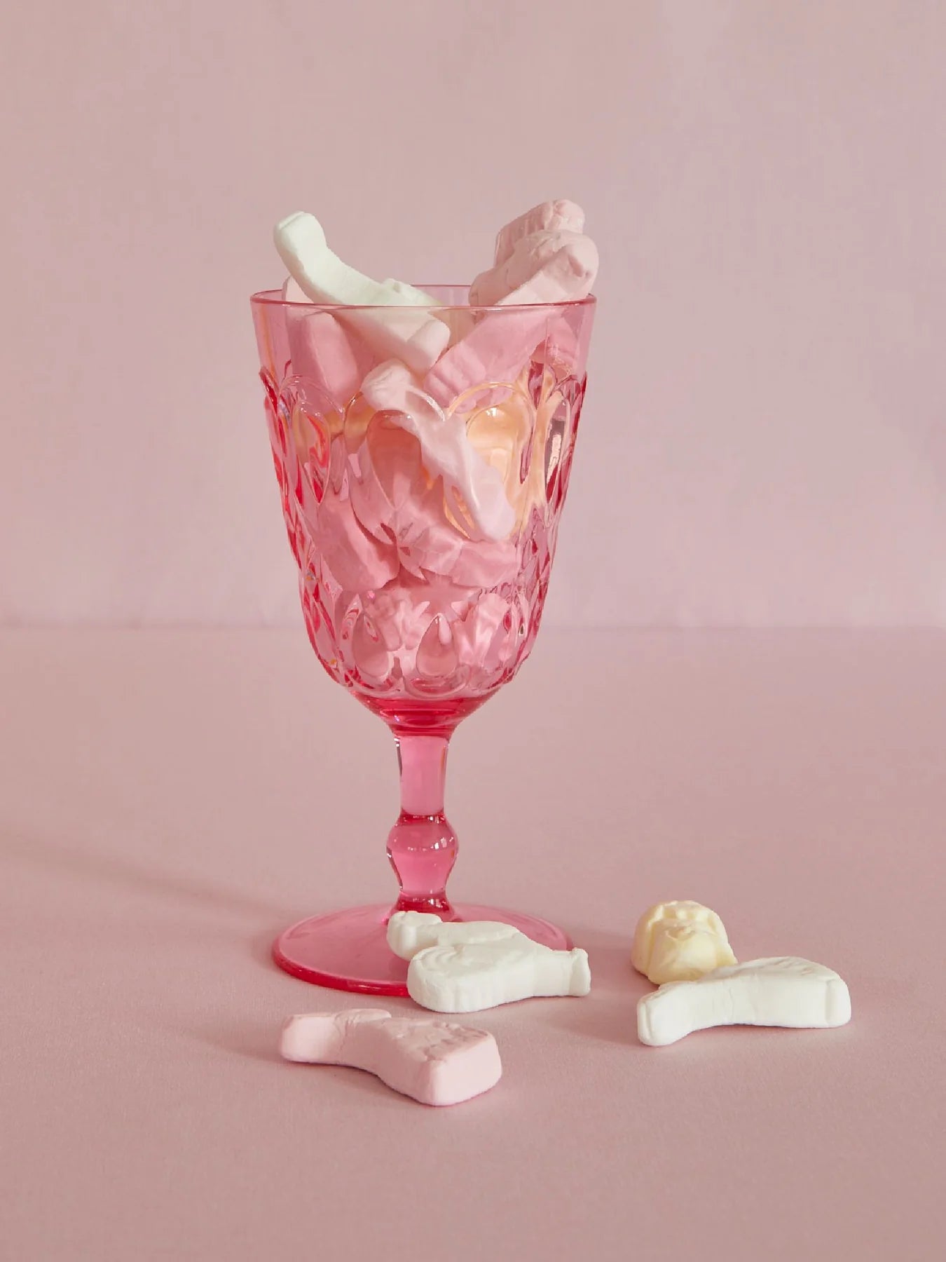 Verre à pied acrylique rose