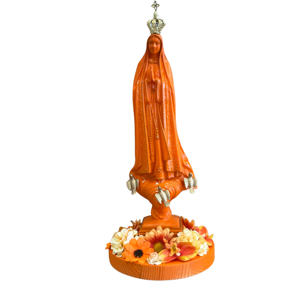 Vierge création unique orange socle en bois