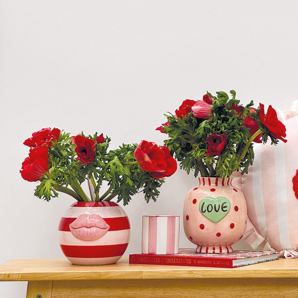 Vase Kiss Rose – Faïence Artisanale – H12,3 cm