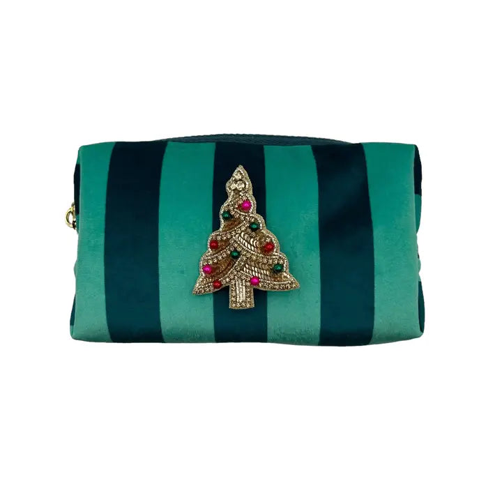 Trousse de maquillage rayée et broche