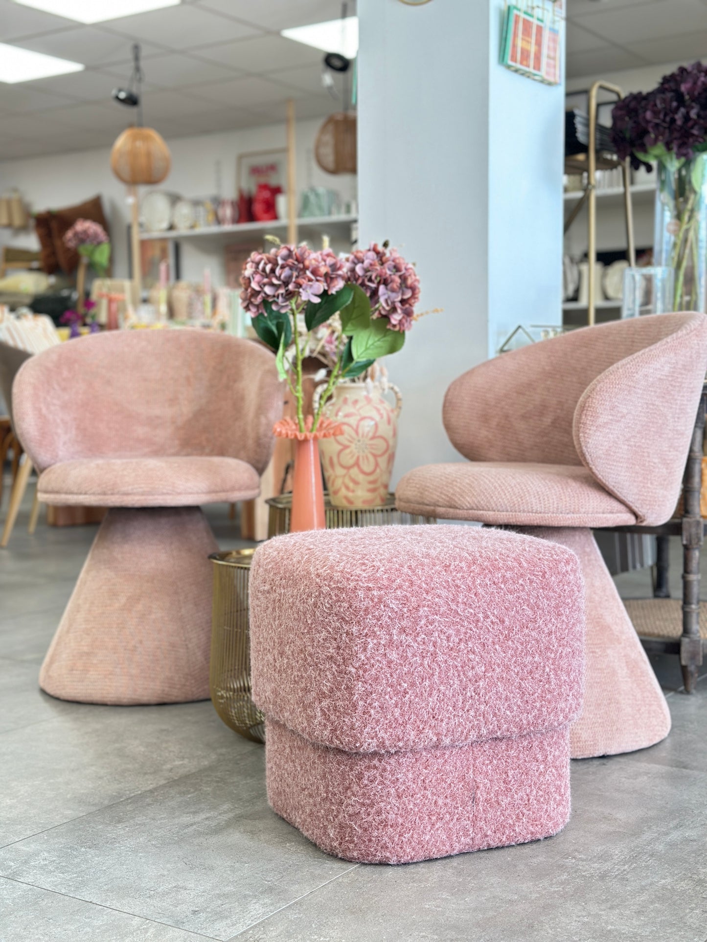 Chaise Luna pivotante rose doux