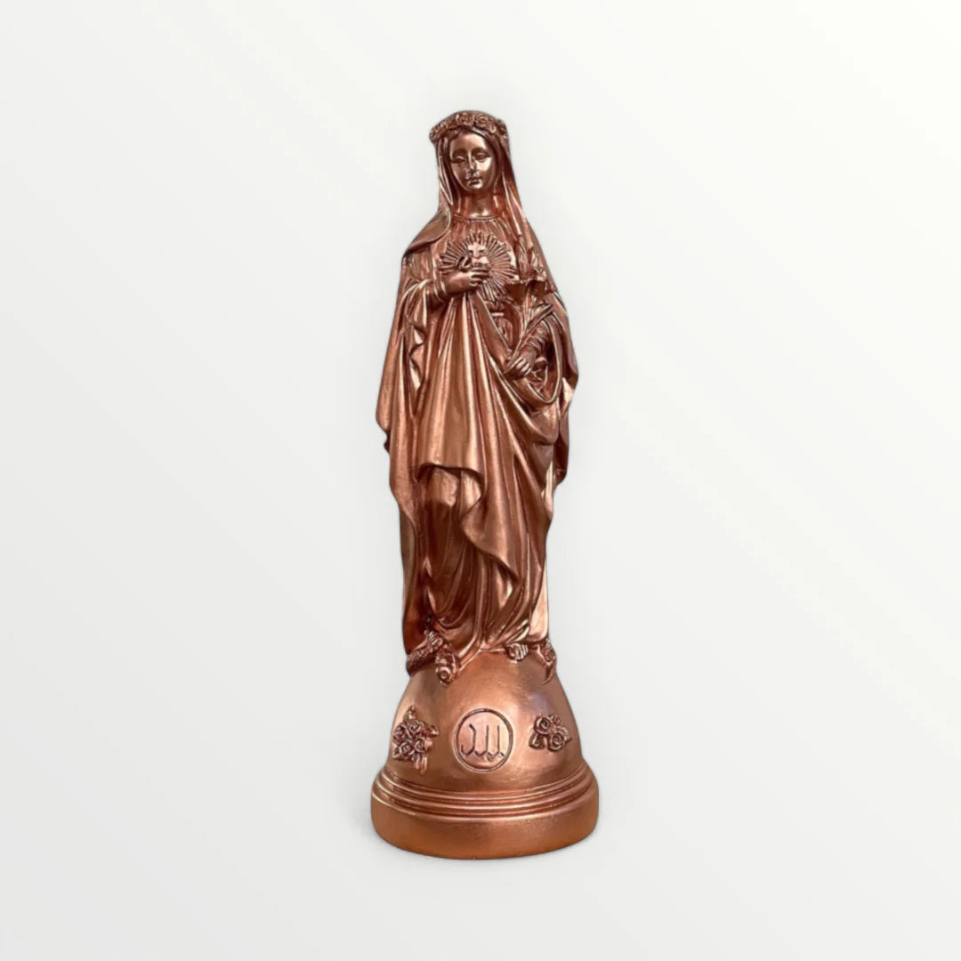 Vierge Marie avec couronne de fleurs